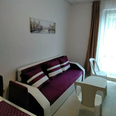 Tarsis Studio Apartament *